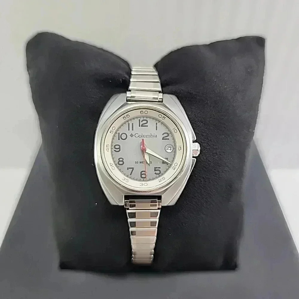 Womens Columbia Sports Watch 26mm Silver Tone Stretch Band Date 50M New Battery
